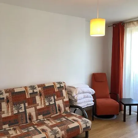 Three-room Holiday *