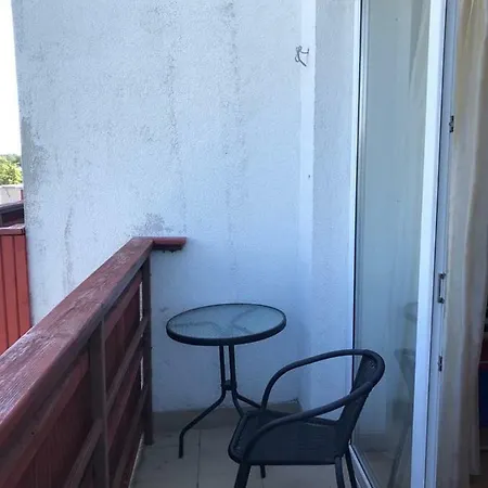 Three-room Holiday